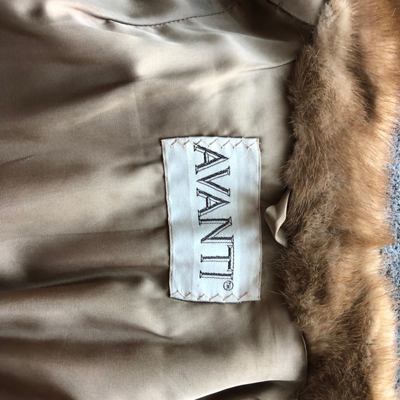 Ladies Mink Jacket - Picture 6 of 8